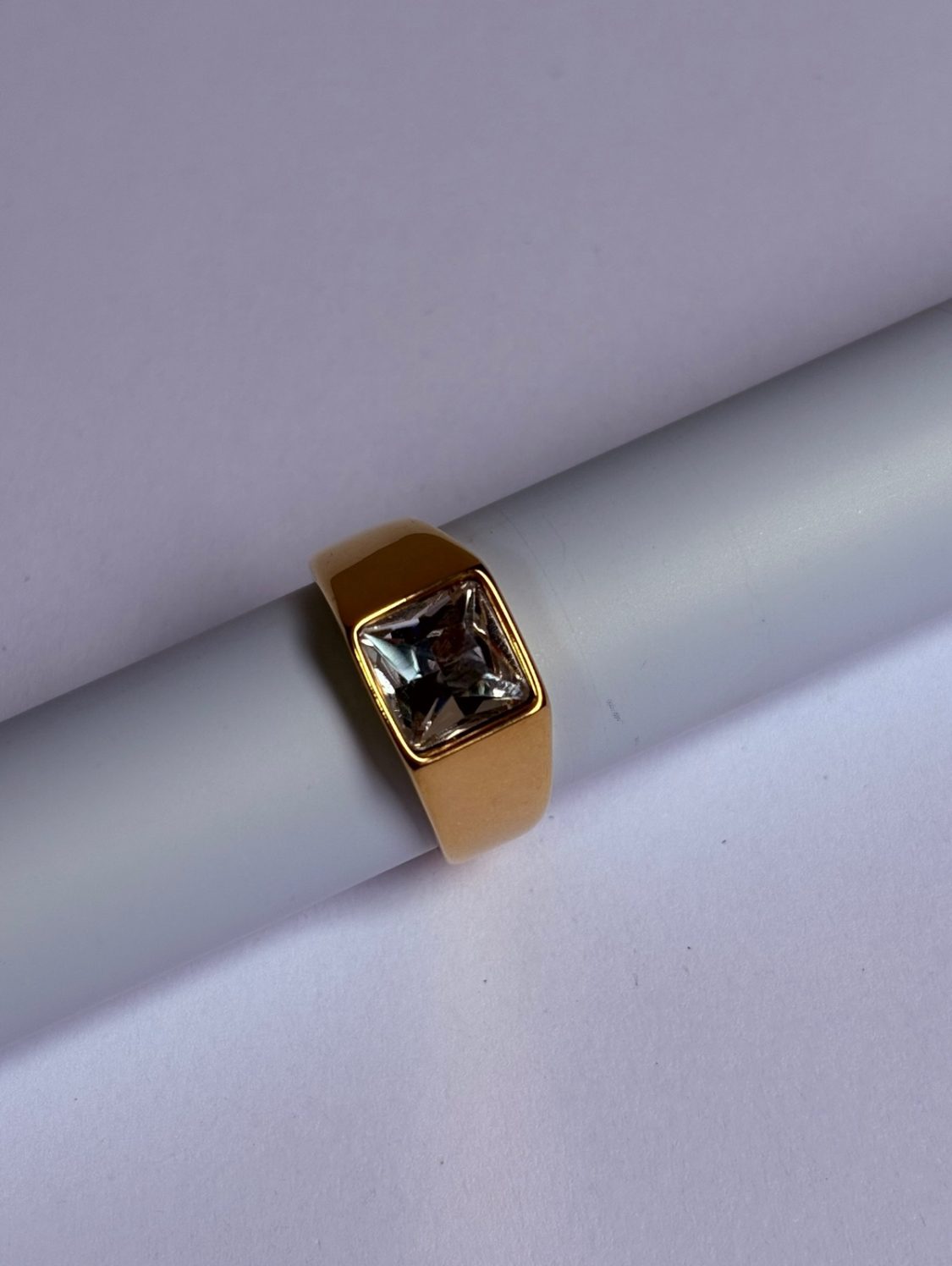 Anillo Cuadrado Blanco
