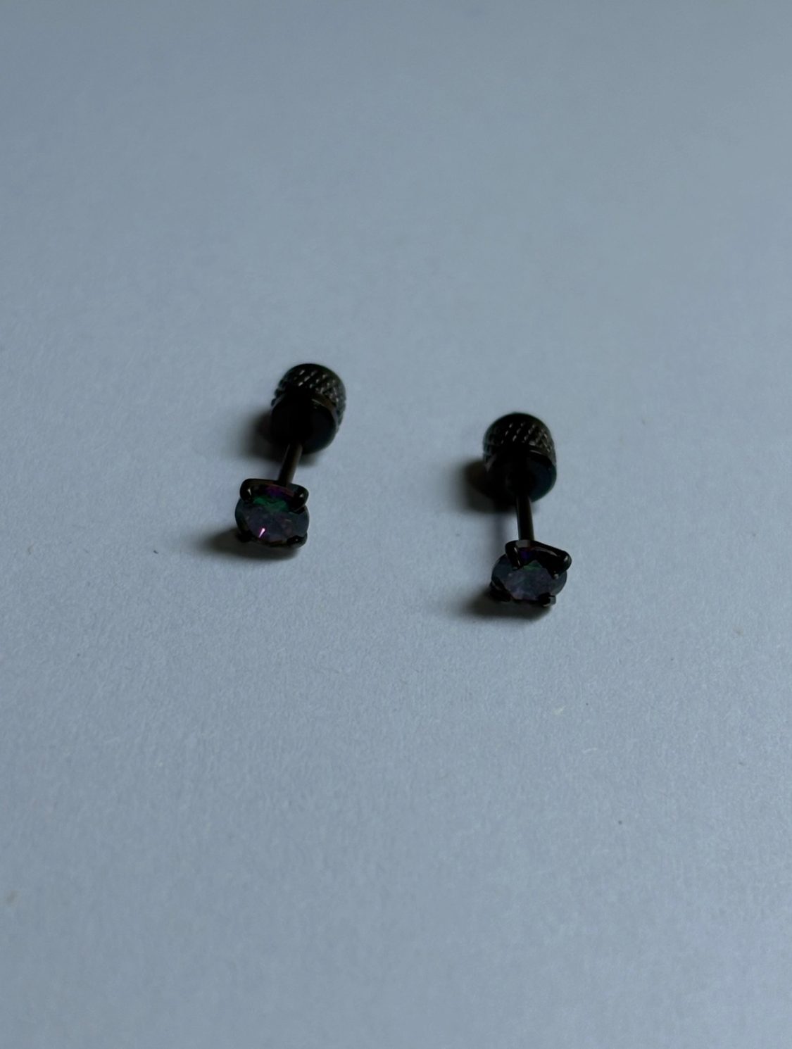 Arete Negro Tornasol