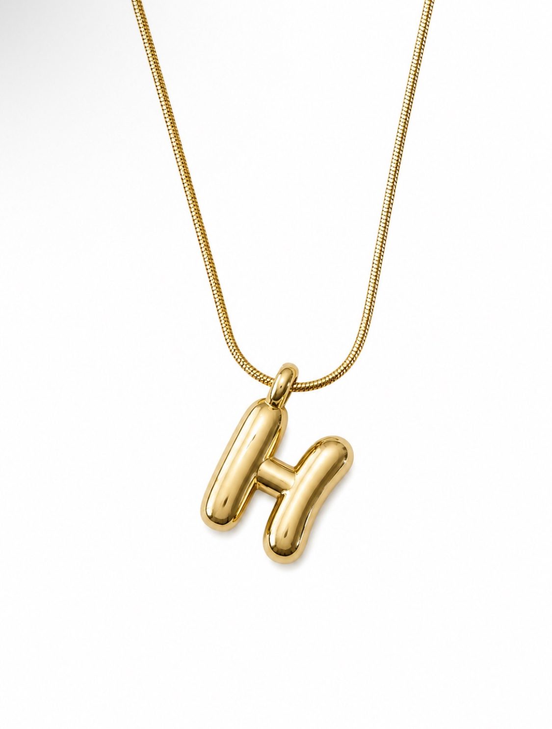 Collar Letra H